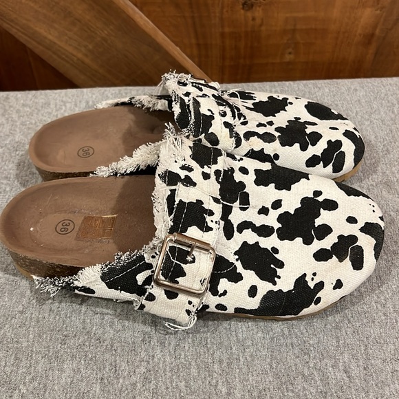 Cow print birk inspired mules size euro 36 - Picture 2 of 7